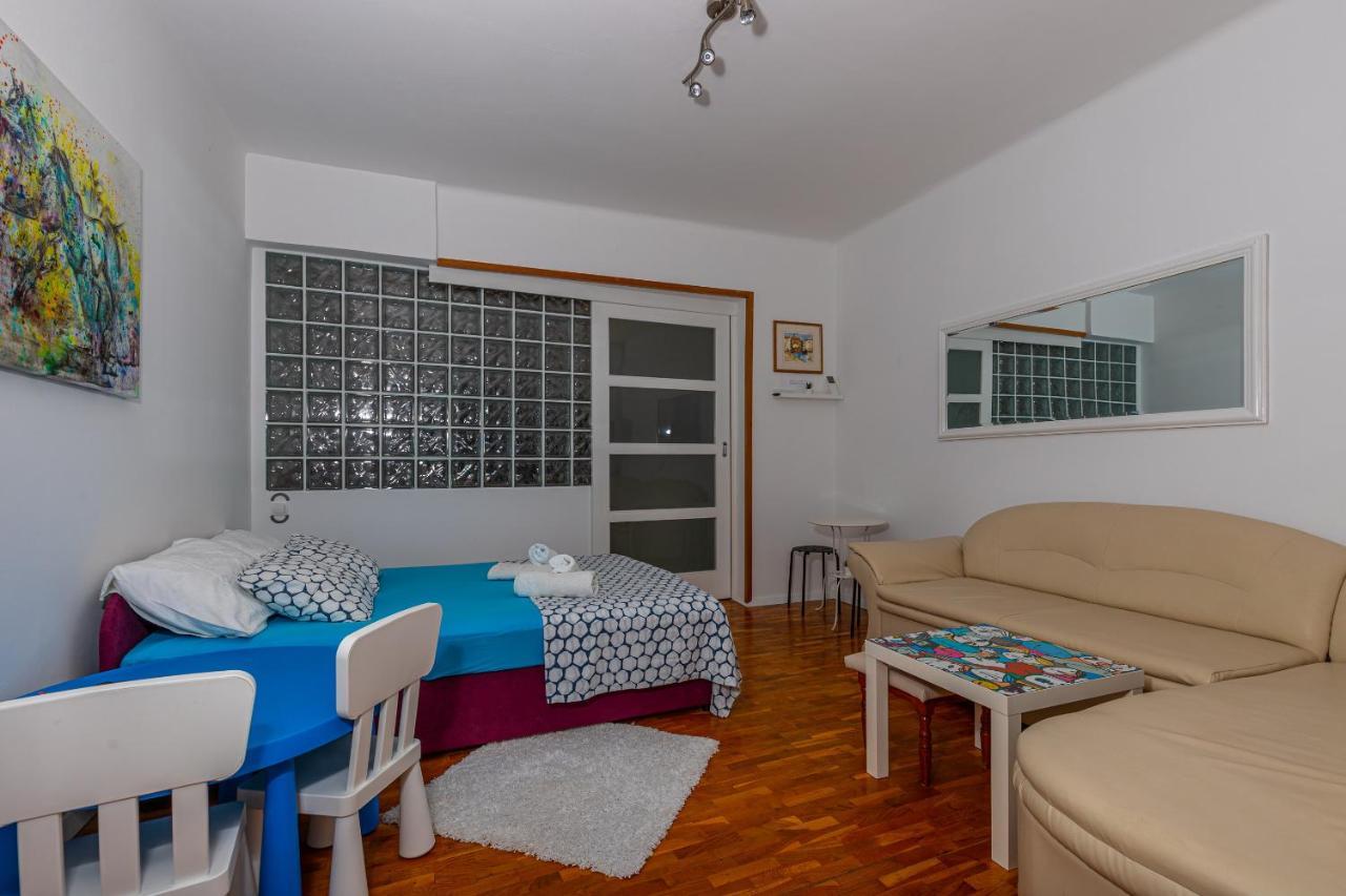 Crikvenica Right On The Beach Exterior photo
