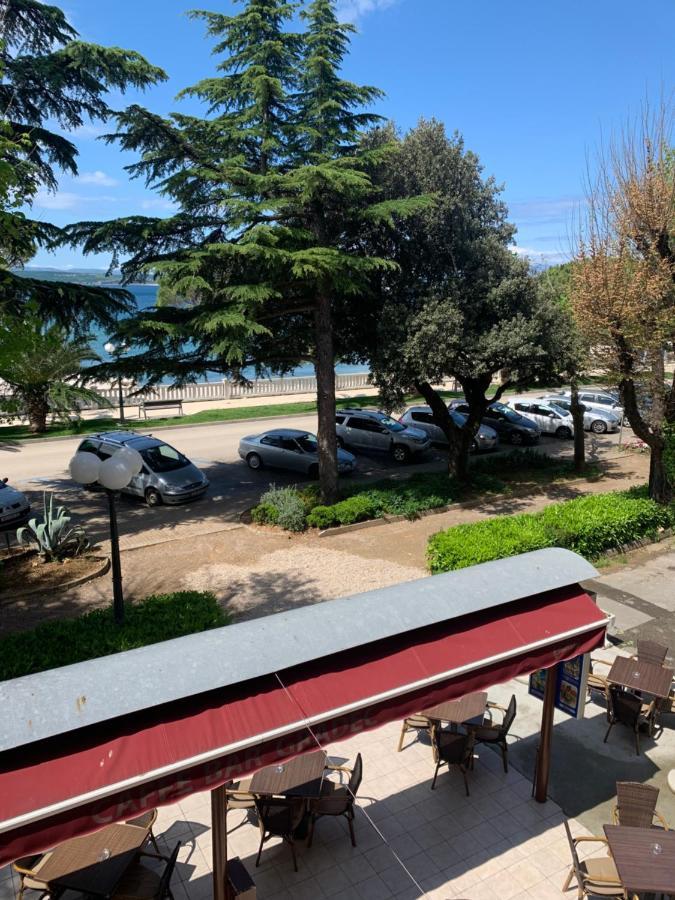 Crikvenica Right On The Beach Exterior photo