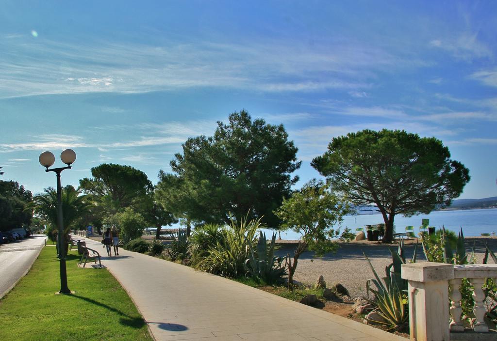 Crikvenica Right On The Beach Exterior photo