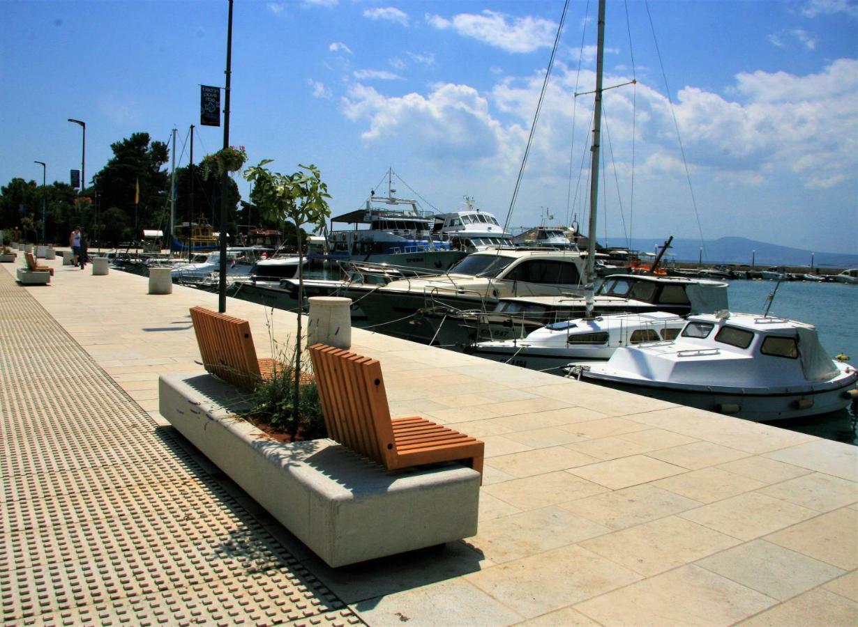 Crikvenica Right On The Beach Exterior photo